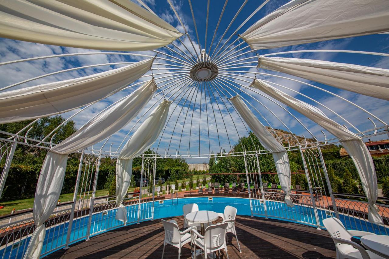 Hotel Legjenda Shkodër Extérieur photo