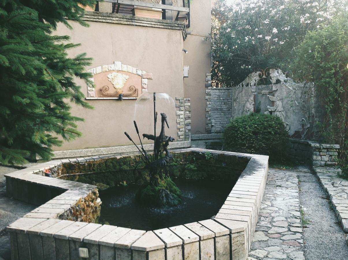 Hotel Legjenda Shkodër Extérieur photo